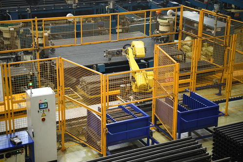 高質(zhì)量發(fā)展調(diào)研行 生產(chǎn)一線看制造企業(yè) 智改數(shù)轉(zhuǎn)網(wǎng)聯(lián)